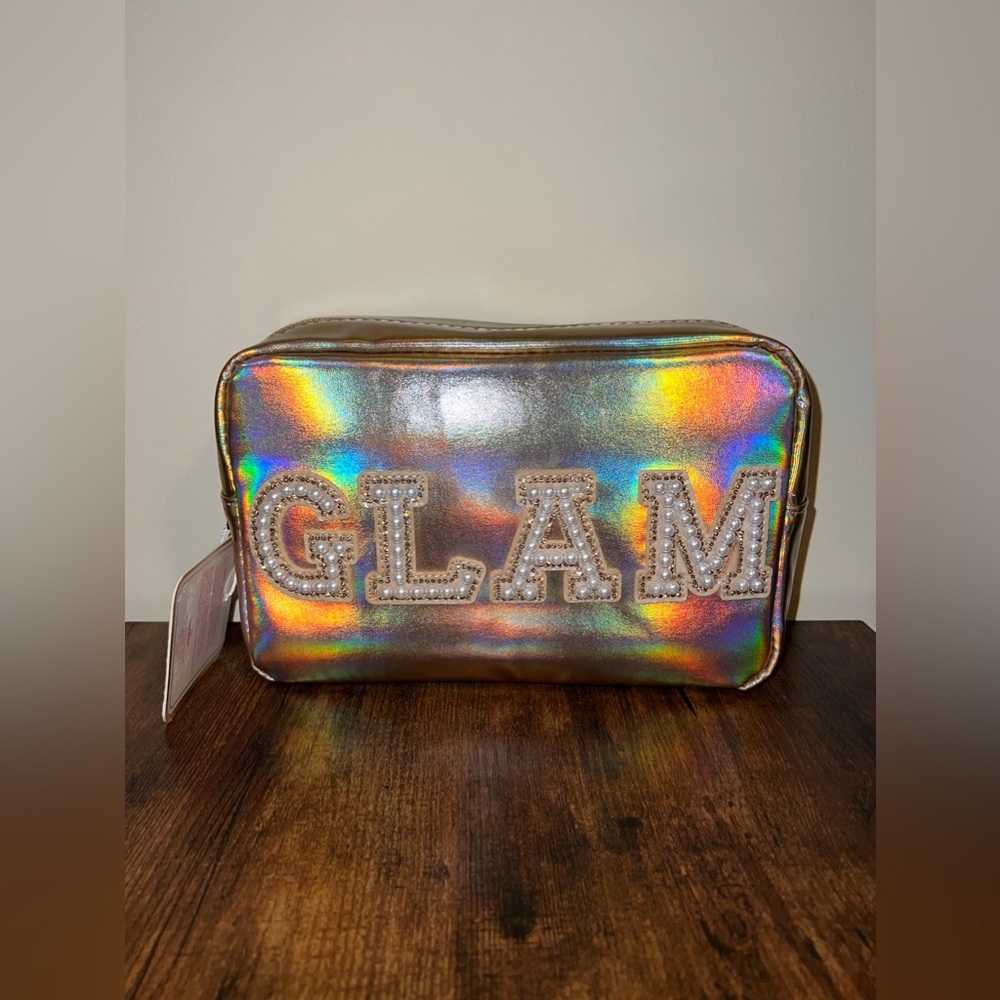 GLAM makeup bag NWT, Faux Pearls letters in White. Gifts Inside 🤗